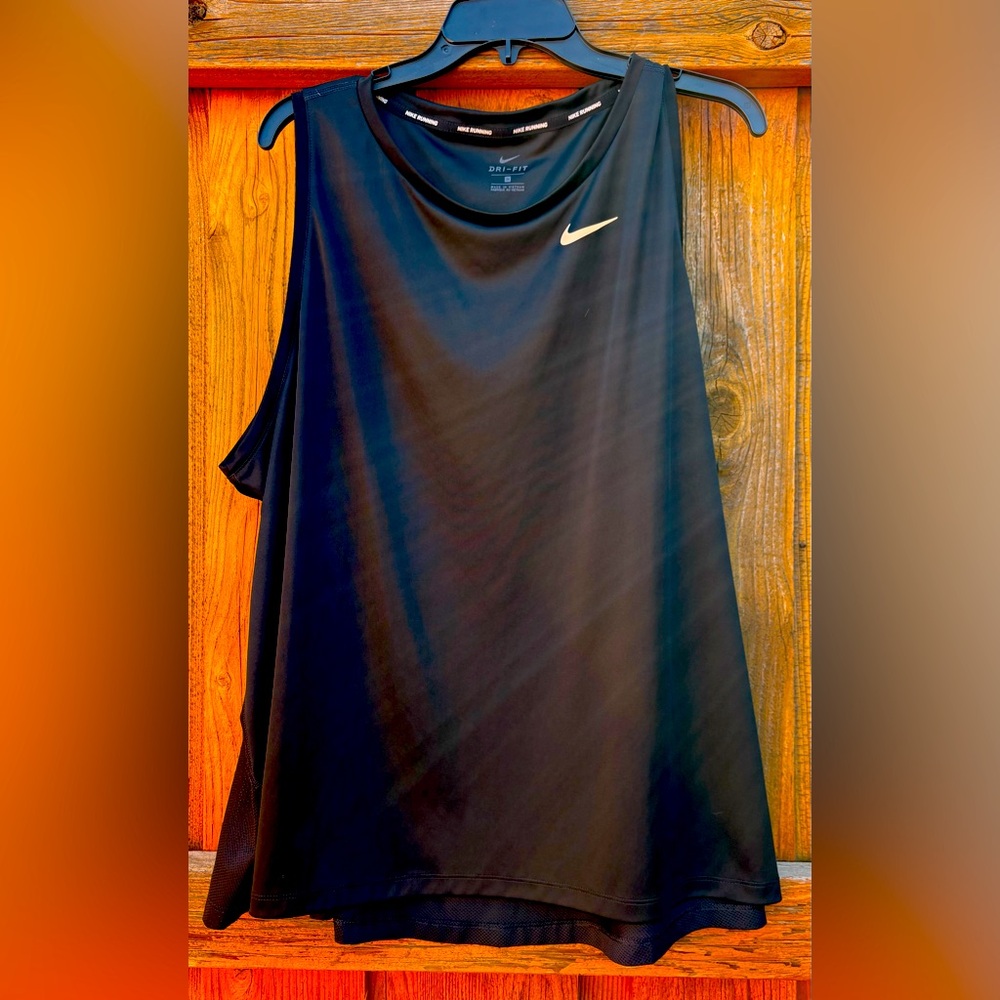 Nike Dri-Fit Runners Black Tank Top. Size 3X.